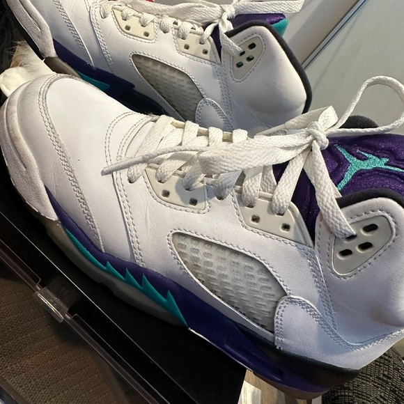 Jordan Retro 5 - Picture 2 of 5